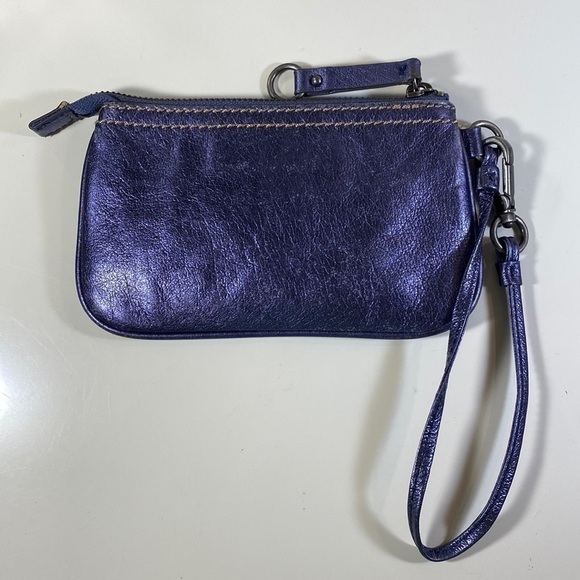 CLARKS Leather Wristlet Metallic Purple - Picture 2 of 10